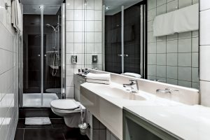 Mercure Frankfurt City Center Messe Badezimmer