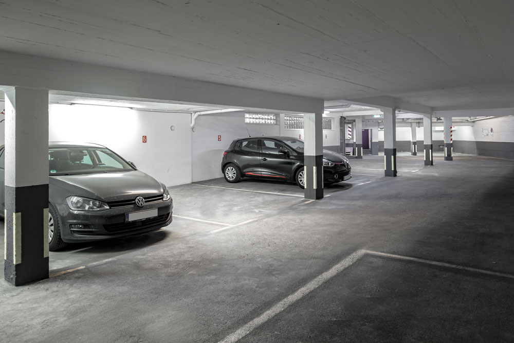 Mercure Hotel mit Tiefgarage / Parkplatz / Garage in Frankfurt am Main 